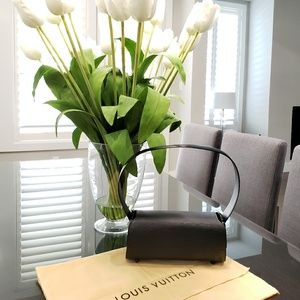 100% Authentic!! Louis Vuitton Nocturne PM EPI